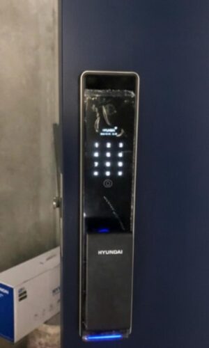 Hyundai S12 Digital Door Lock photo review